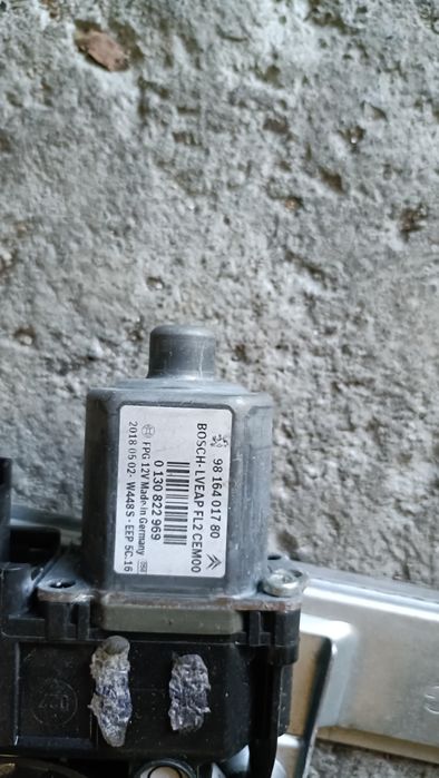 Elevador vidro esquerdo