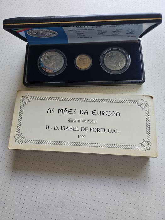 Carteira em ouro INCM