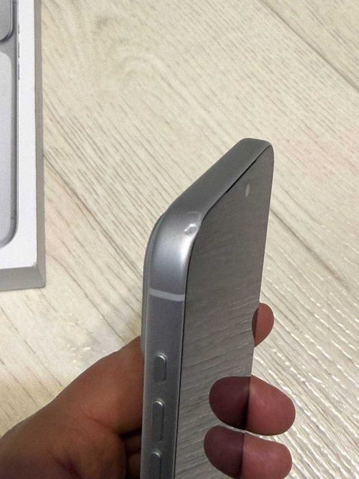 Iphone 17 pro max 256 Silver Sim  Батарея 100% 23 цикла