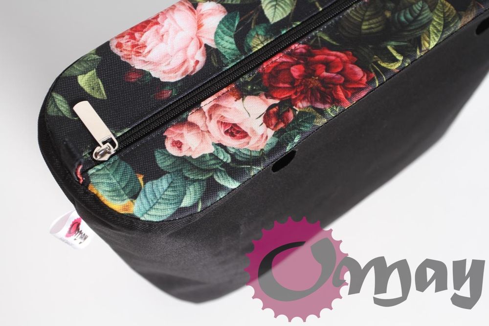 Czarny organizer do OBAG STANDARD róże dziki ogród kwiaty OMAY
