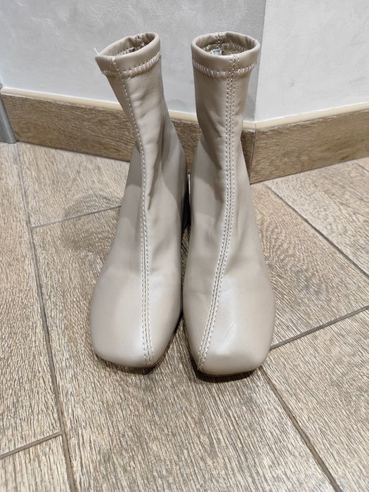 Продам демисезонні чобітки, черевики