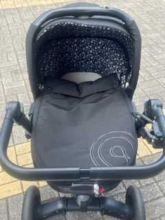 Trio de bebé da Concord modelo Neo Travel Set (Carrinho, alcofa e ovo)