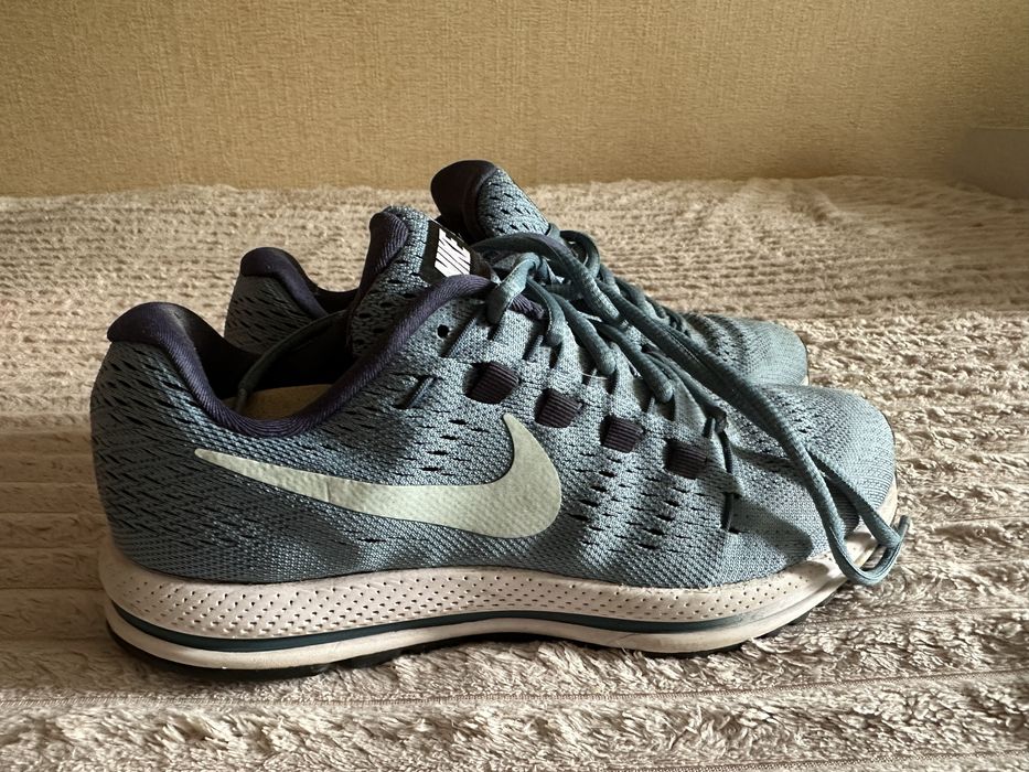 Кросівки Nike Zoom Vomero 12