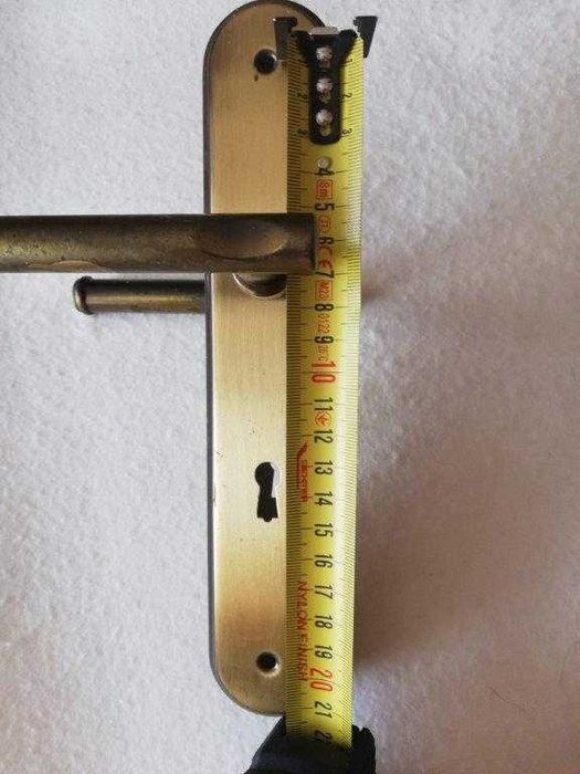 Ferragens - fechaduras e puxadores