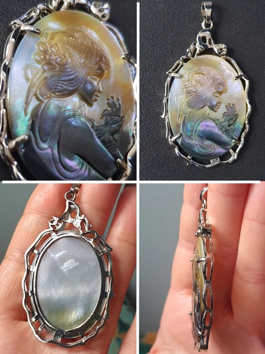 Pendente esculpido em madrepérola, com jovem / mulher / sereia