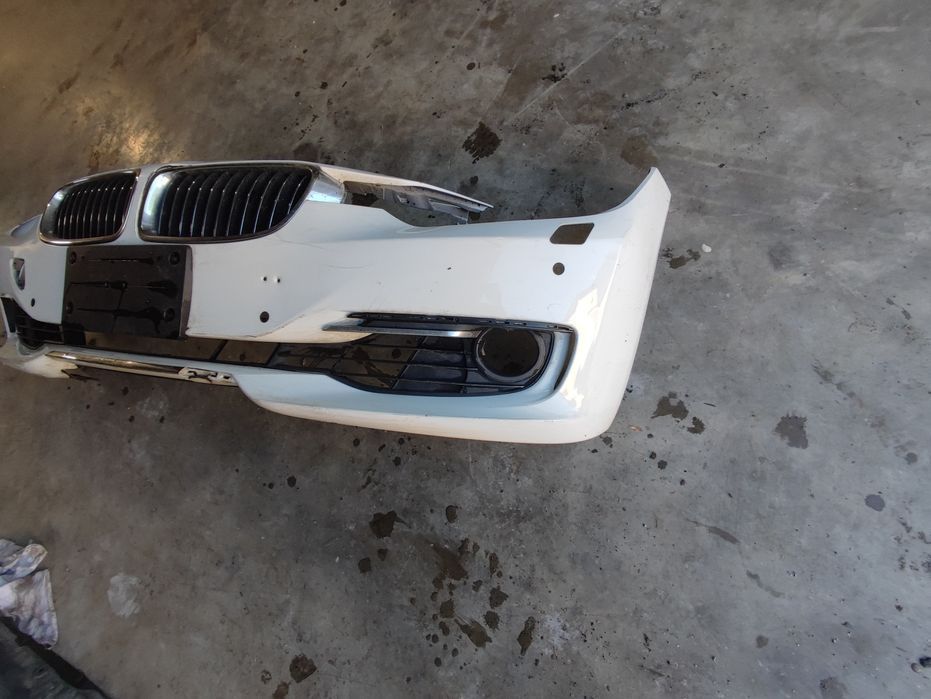 Zderzak przód BMW f30 luxury