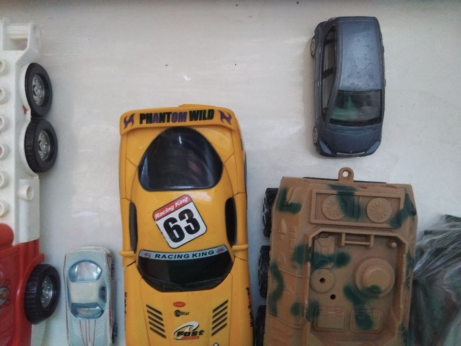 Лот игрушек машинок!!!