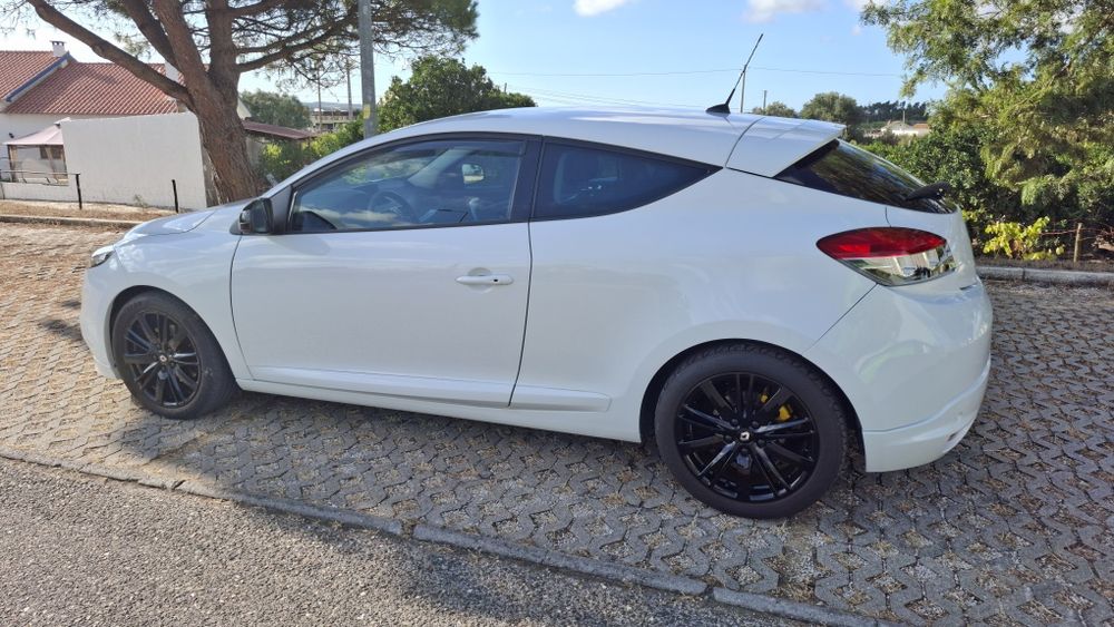 Renault megane coupe gt-line