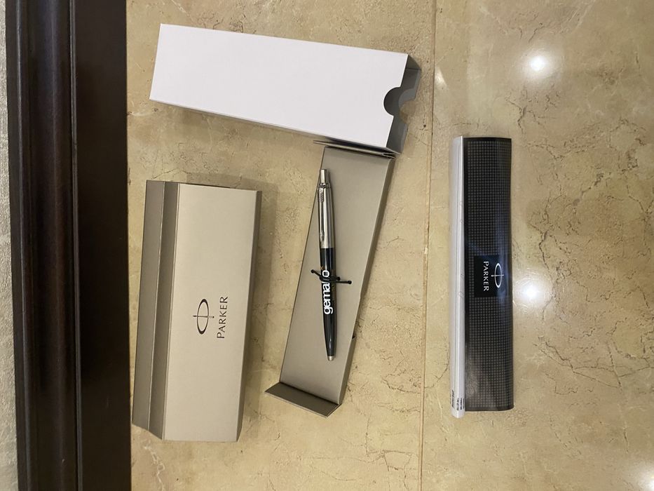 Ручка шариковая Parker