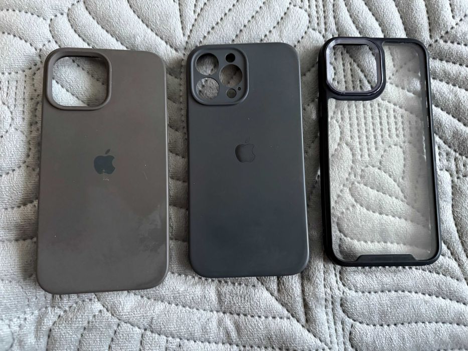 Чохли на Айфон на різні моделі