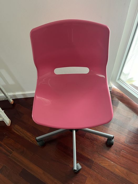 Cadeira ikea com rodas