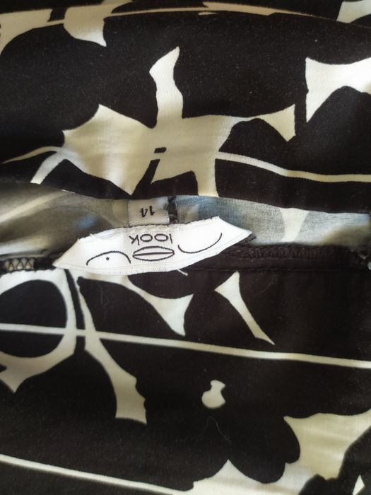 Biało czarna spódnica rozkloszowana 42/xl