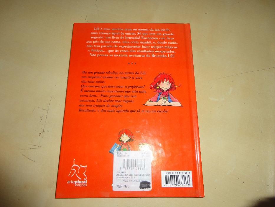 Livros juvenis - A Bruxinha Lili