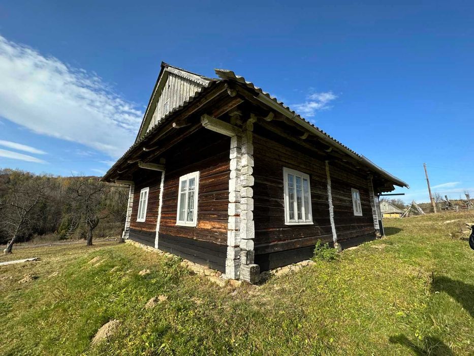 Ділянка з будинком в Карпатах Красне, до Плаю (Plai) 20км, Звенів 20км