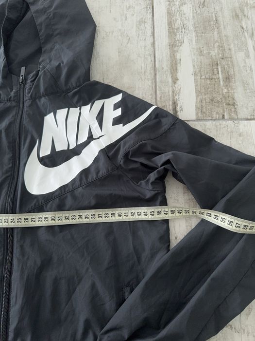 Nike вітровка підліткова спортивна
