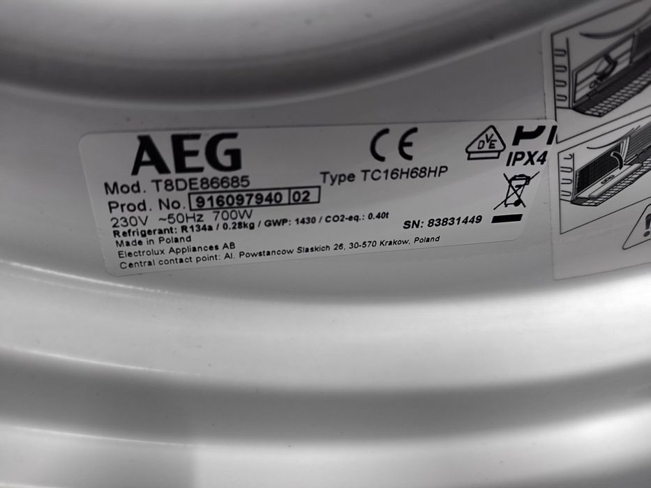 Сушильна машина AEG