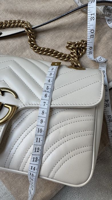 Gucci Marmont medium torebka beżowa ecru jasna