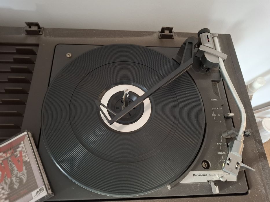 Panasonic se 4910 radio plus gramofon plus kaseta