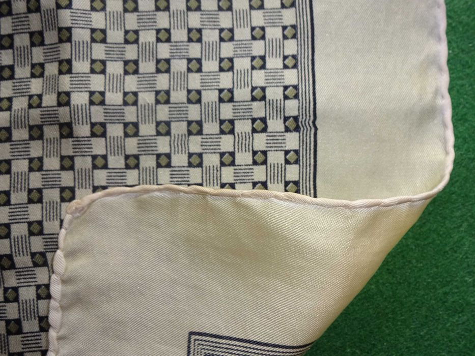 Jedwabna kremowa poszetka butonierka wypustka UNIKAT vintage