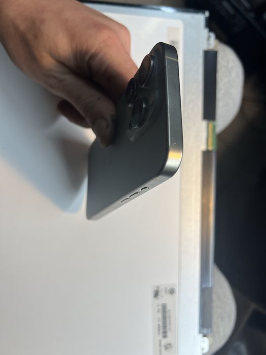 Iphone 15 pro 128gb icloud