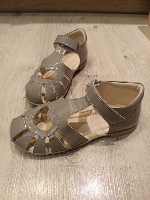 Stylowe sandały Emel Róż.30