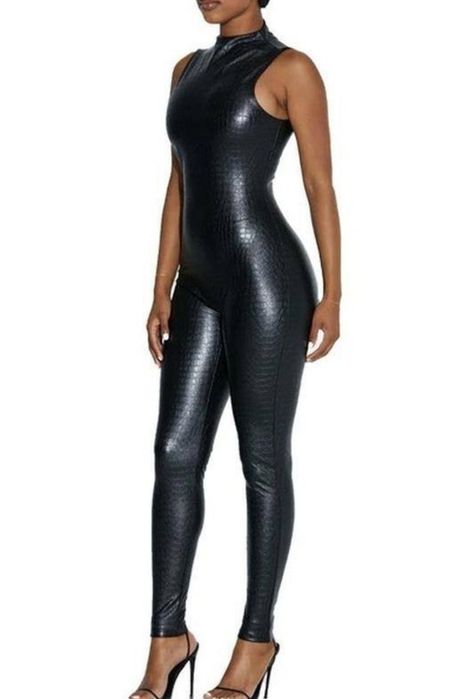 Комбинезон новый без бирочки