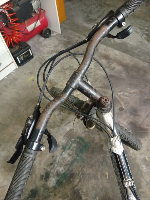 Bicicleta alumínio roda 26