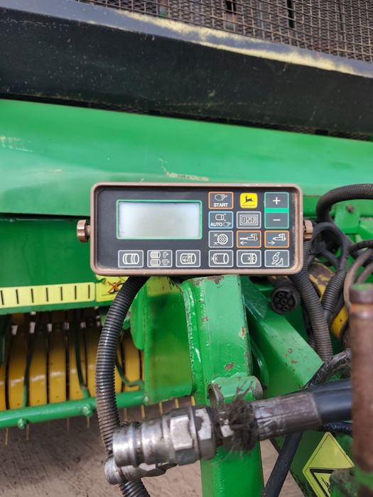 Рулонний прес підборщик John Deere 580 Джон Дір рулоннік 582, 550, 590