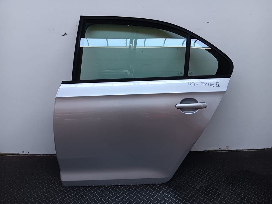 drzwi lewy tył seat toledo iv 6ja la7w