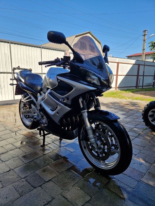 Продам мотоцикл Yamaha FZ6 Fazer