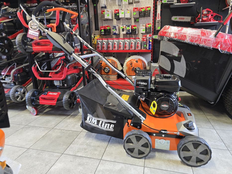 Wertykulator spalinowy Oleo-mac WE40B Briggs&Stratton