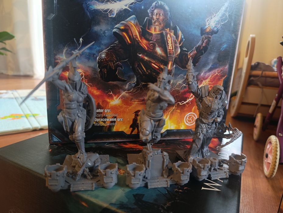 Lorda of Hellas i Warlord Box i dodatkowe figurki