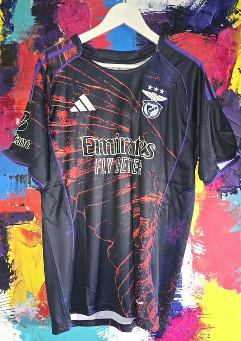 T-shirt Benfica x Vhils