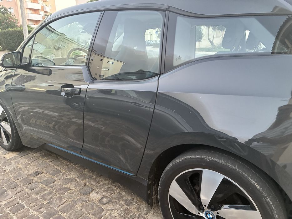BMW i3 REX 2015 — Elétrico com extensor de autonomia