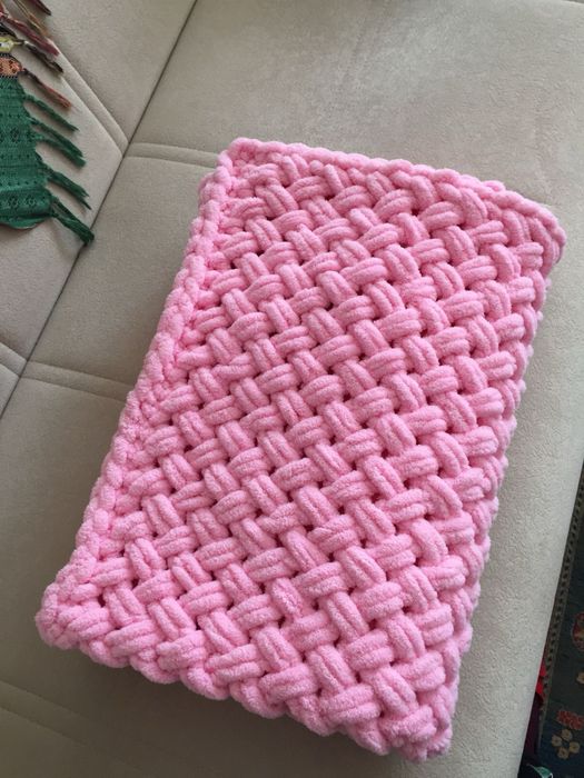 Плюшеві пледики різних кольрів