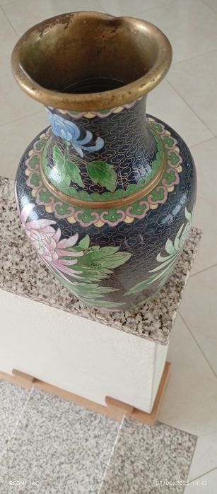 Jarro em cobre pintado à mão