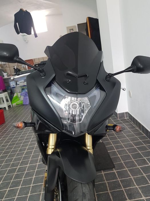Honda CBR 600F 2011 – 28.000 km – Histórico Honda – Pneus novos