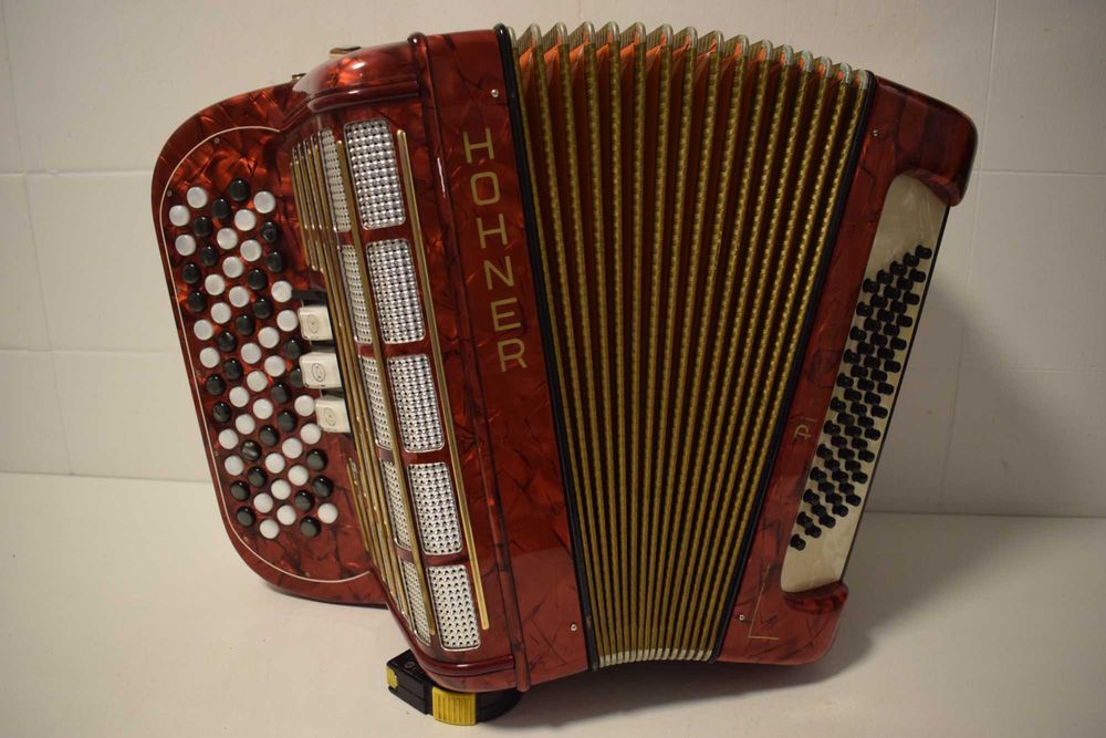 Acordeao Hohner Picolo 2 Voz. N. 221