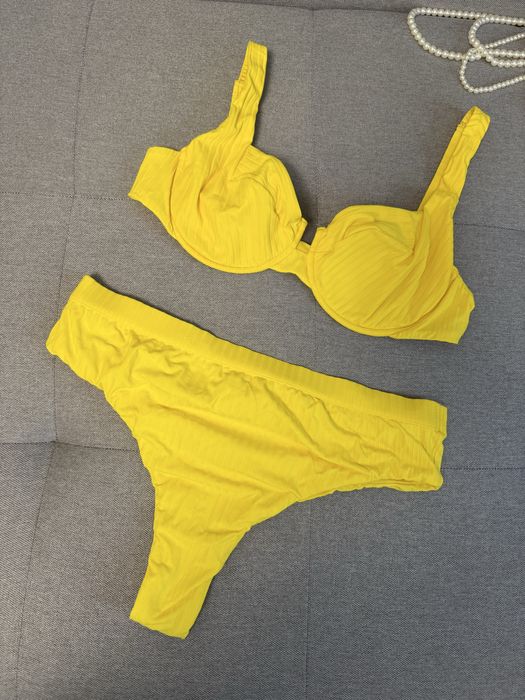 жіночий жовтий купальник calzedonia L