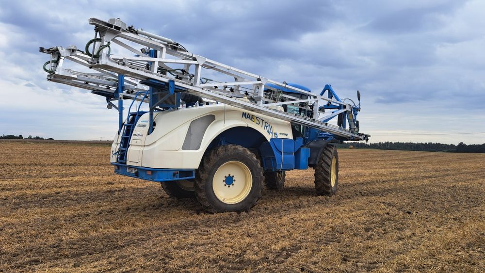 Matrot Maestria GPS 4000litrów 2 komplety kół
