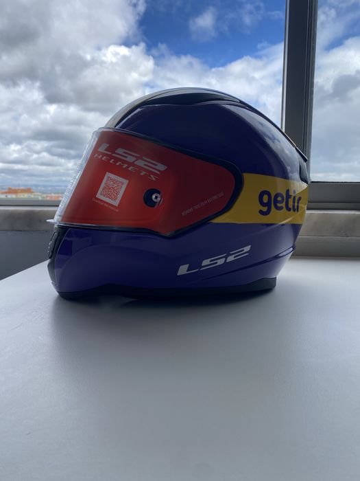 capacete LS2 helmets amarelo e roxo