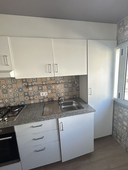 Cozinha completa com bancada de granito + eletrodomésticos