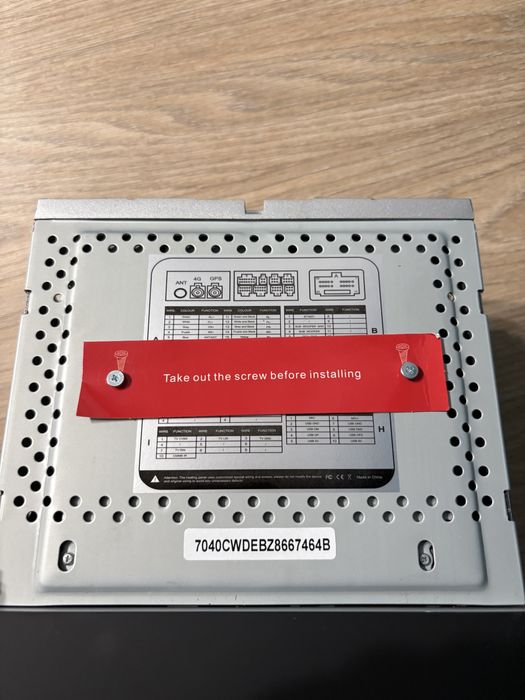 Radio do Mercedes-Benz SLK R171.