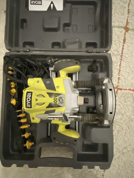 Fresadora Ryobi Ert 1400RV