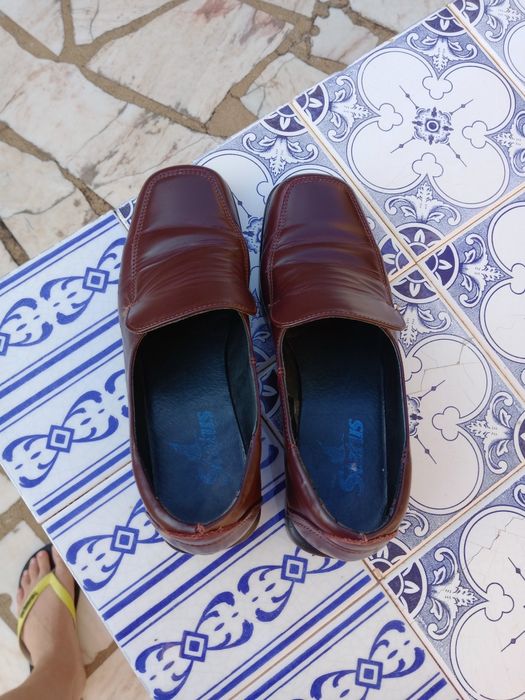 Sapatos da Status