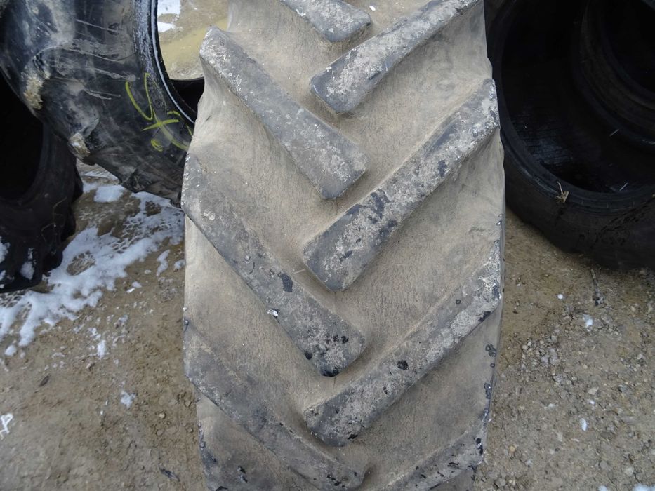 Opona 15.5/80-24 GOODYEAR SURE GRIP (690 netto)
