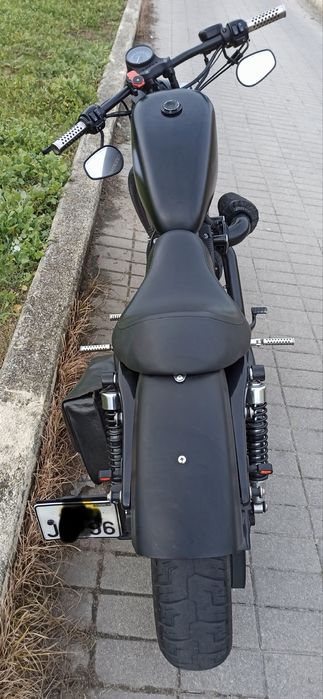 Harley 883 Iron Black
