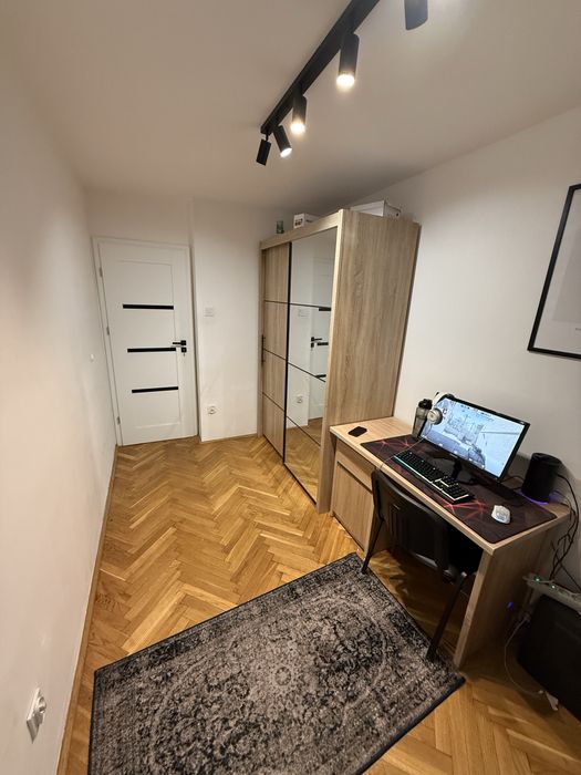 2 pokoje, ul.Irydiona