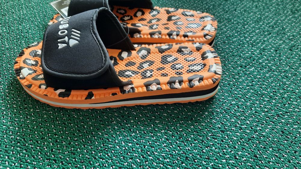 Klapki Kubota Pomarańczowe Okazja