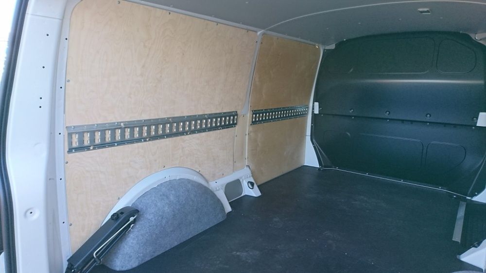 Zabudowa ze sklejki VW T6 L1H1